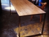 Table chêne vernis et acier poli 2